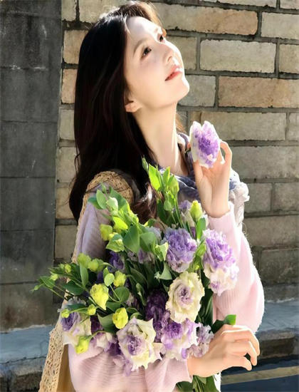 漂亮老年女人征婚照片_喻色墨靖尧全文免费无弹窗_48岁大姐成功应聘月薪3万麻将主播